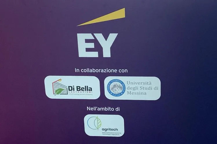 Di Bella Costruzioni presenta a Ecomondo 2025 il progetto GREEN EGG, innovazione biotecnologica per la conversione della CO₂ e la nuova economia circolare.